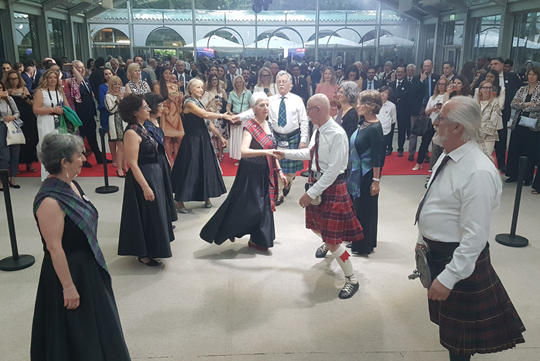 The Milan Scottish Country Dancers Start a New Year