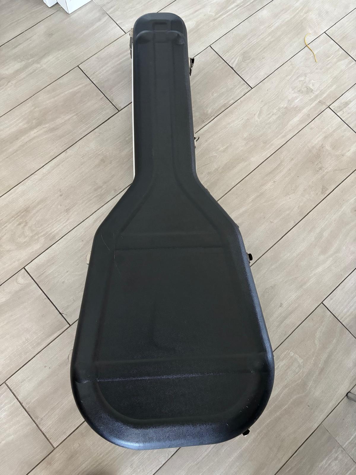 Classical guitar case