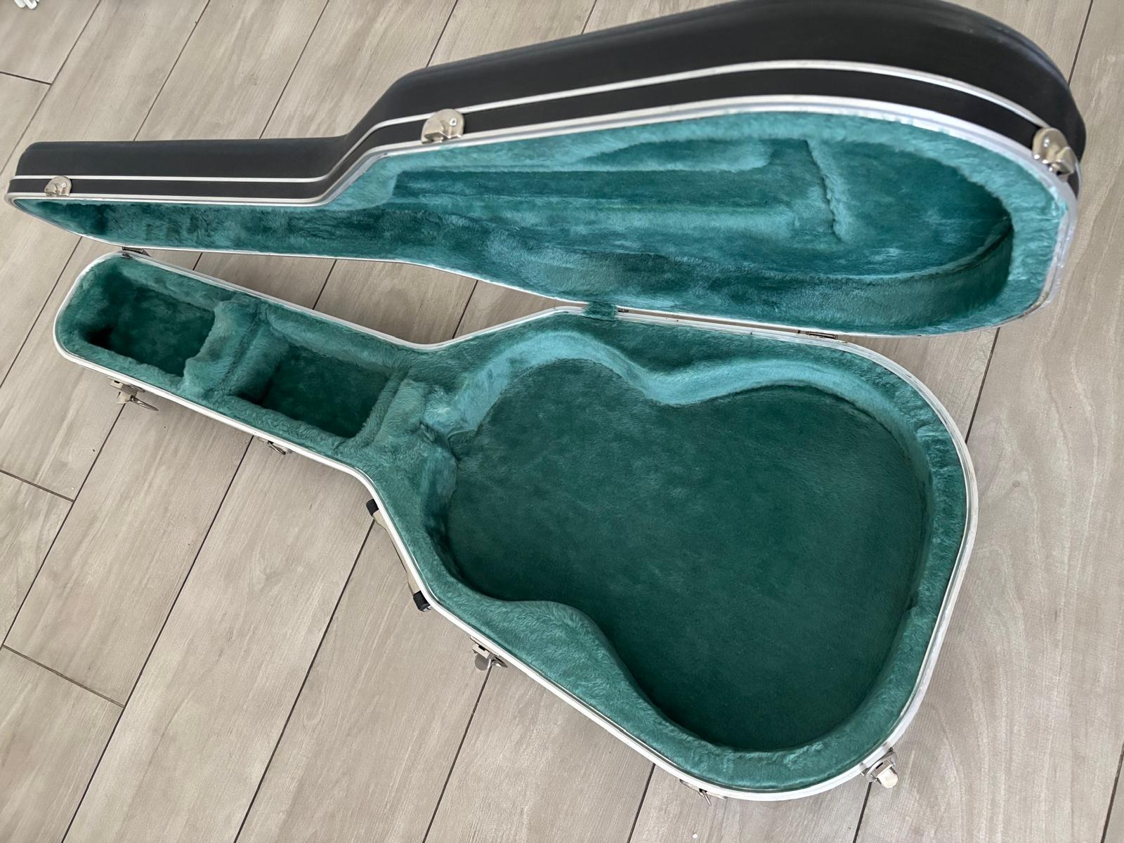 Classical guitar case